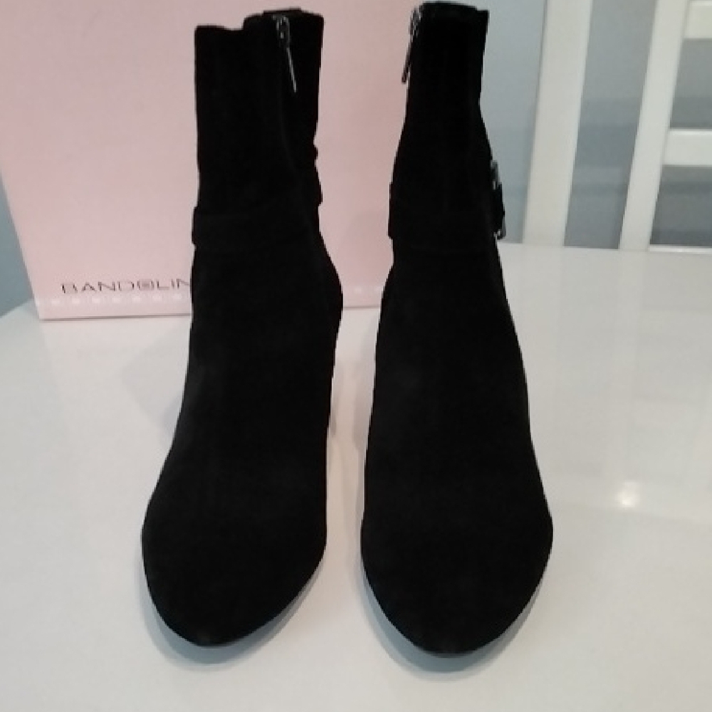 Bandolino Women's Black Suede Ankle Boots - Picture 4 of 12